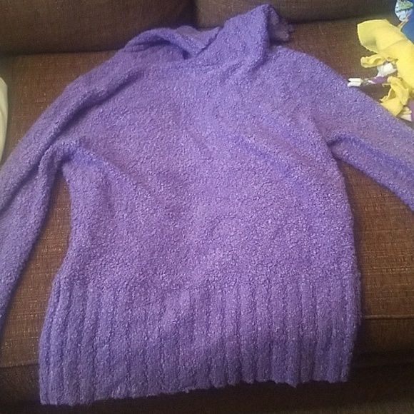 Sweater - Picture 3 of 3